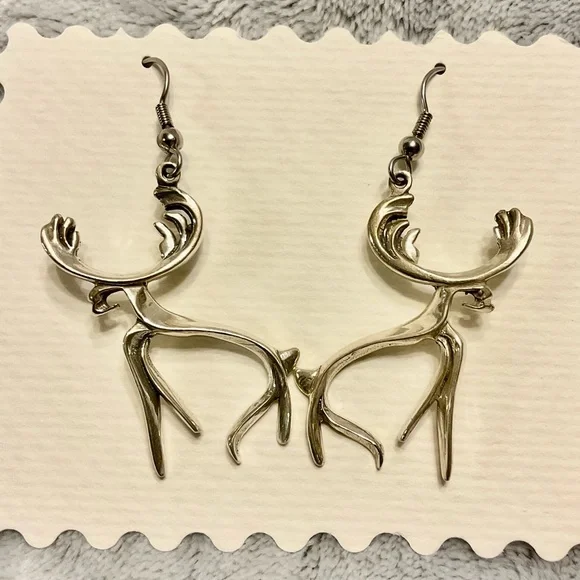 Elegant Reindeer/Moose Earrings - Picture 2 of 5
